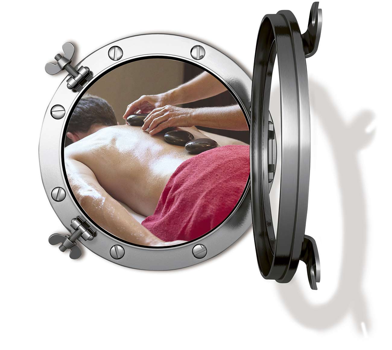 Mann genießt während der Hot Stone Massage