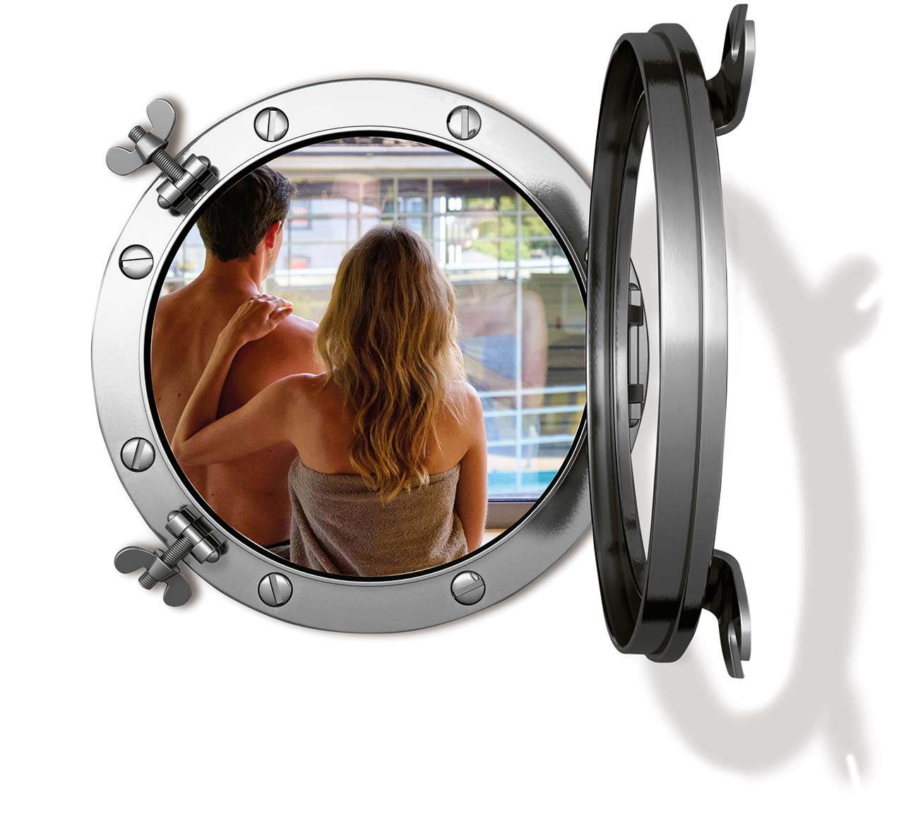 Pärchen schaut auf das Thermalbad